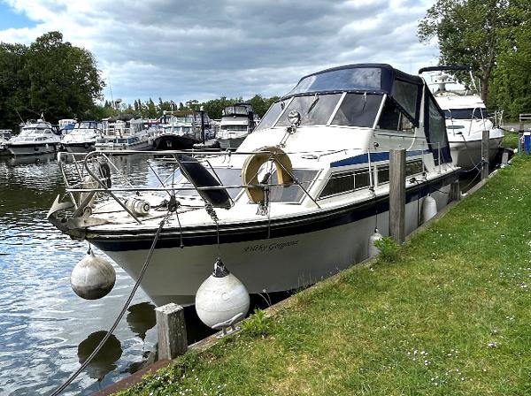 1981 Fairline 32 Phantom