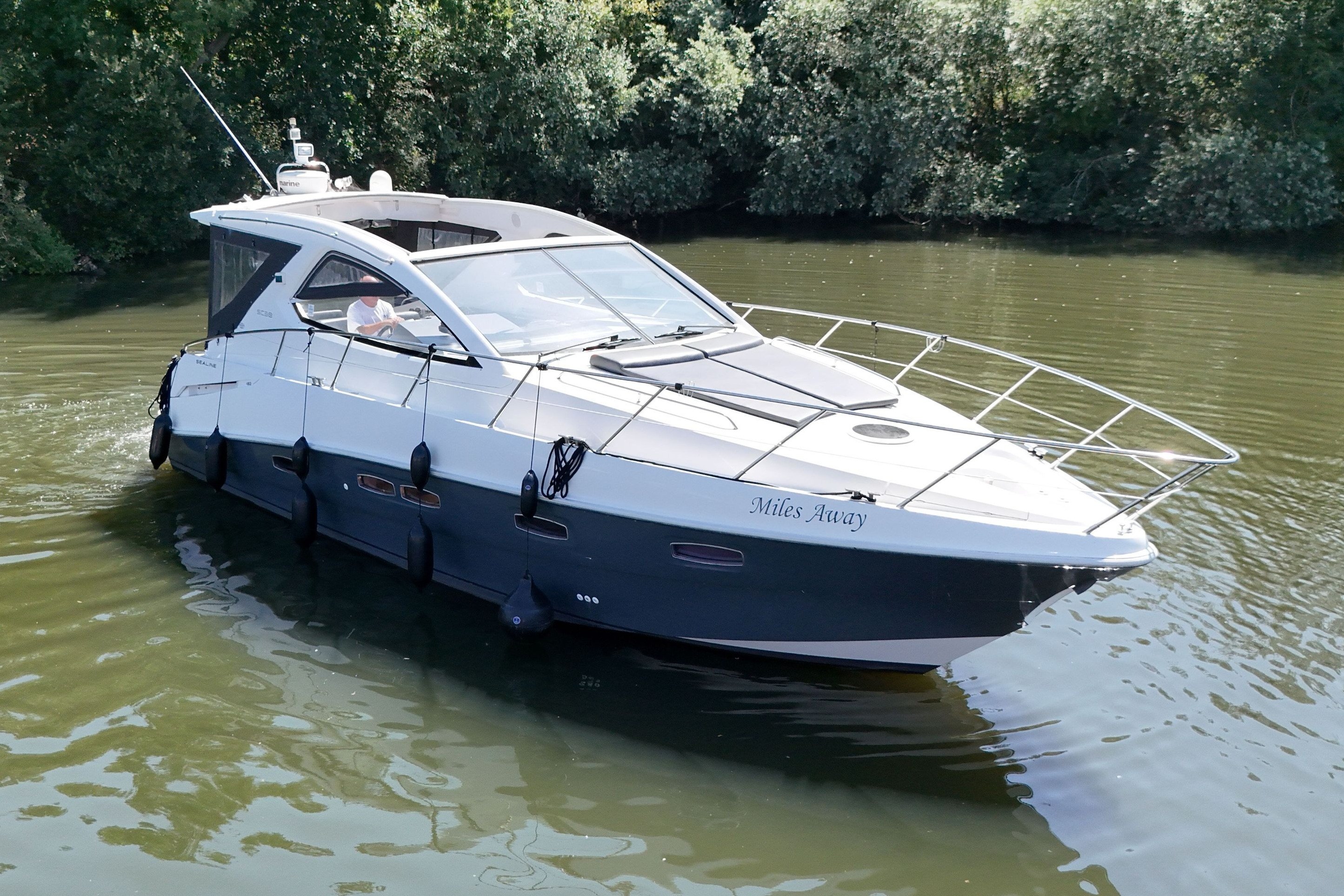 2008 Sealine SC38