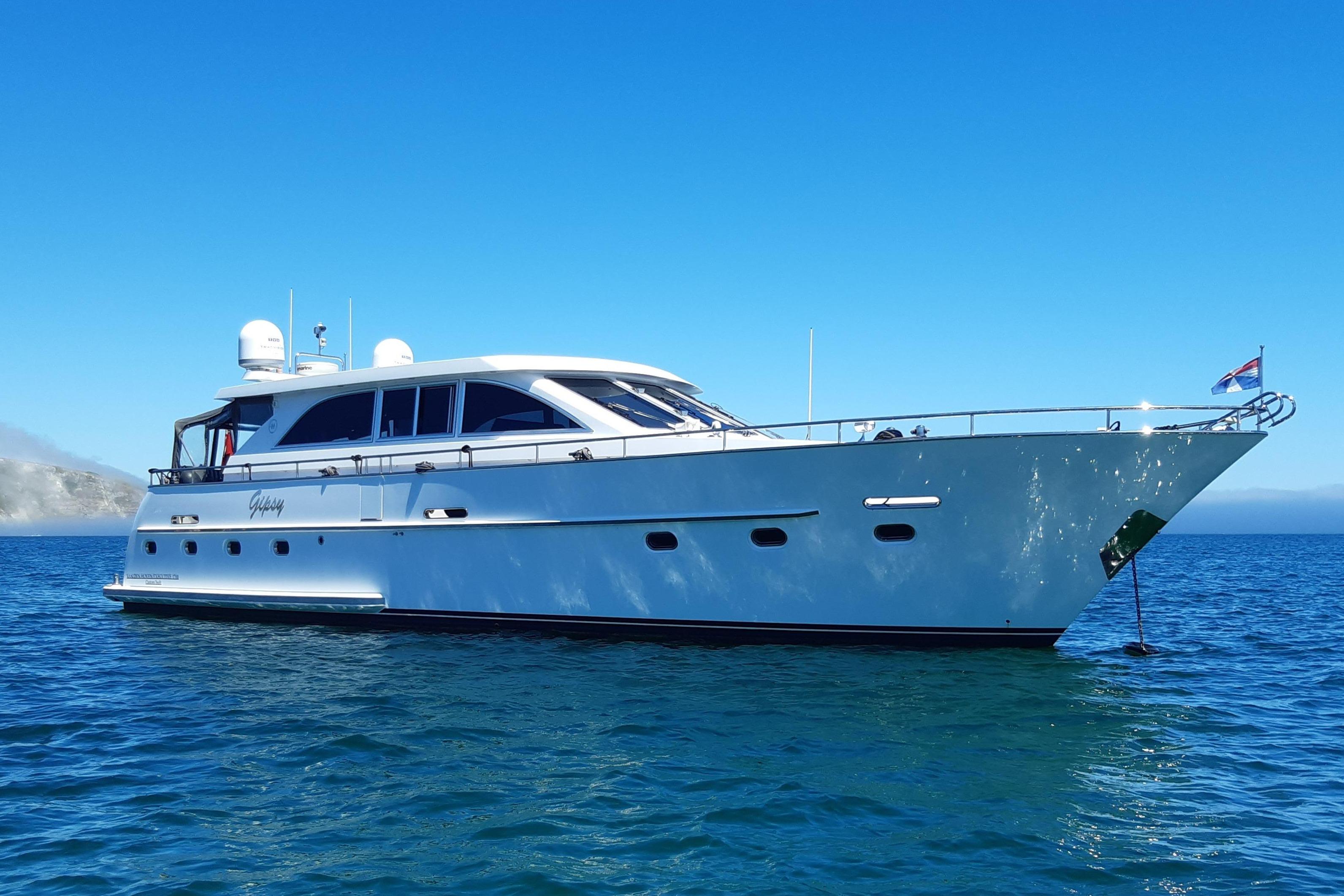 2011 Van den Hoven 1700 Executive