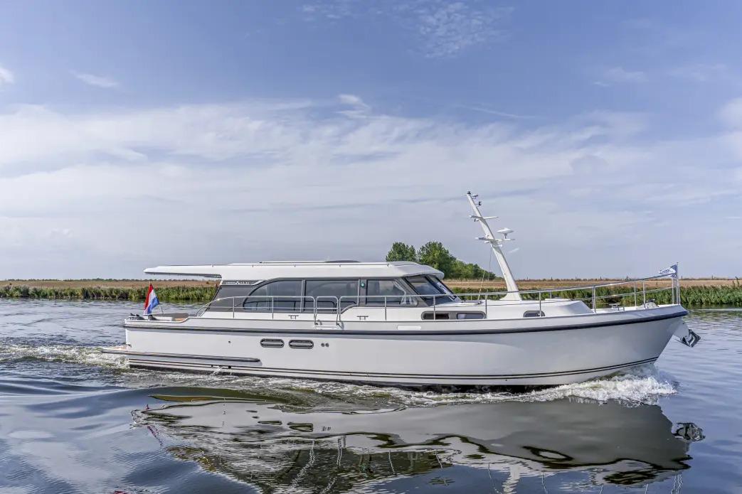 2025 Linssen 45 SL Sedan